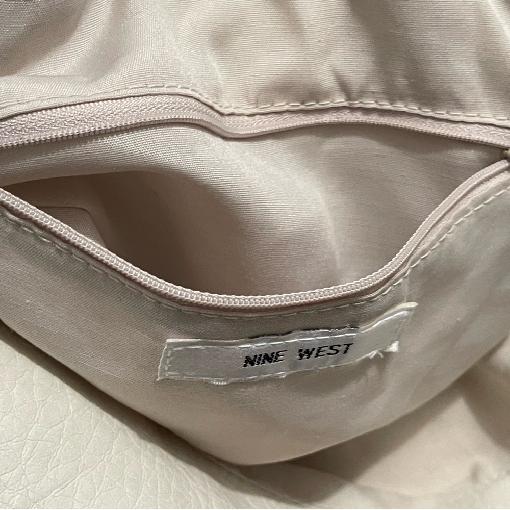 NWT NINE WEST HOBO Handbag IVORY 1325208 orig $79 - Picture 6 of 7